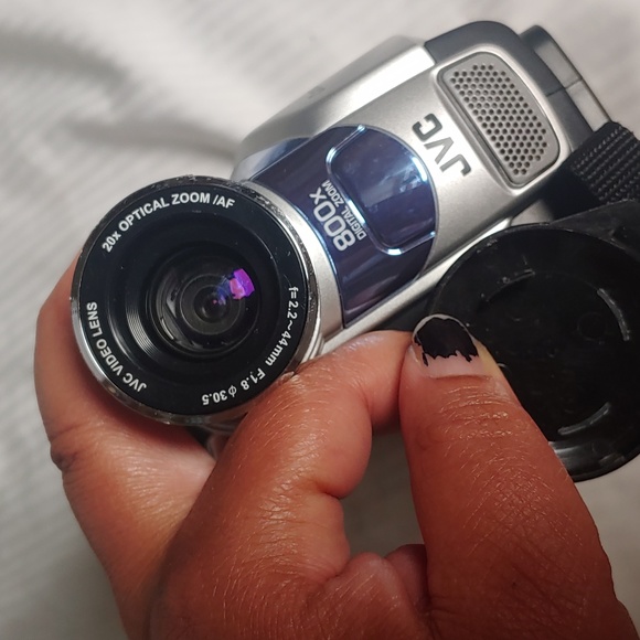 JVC compact VHS/Digital recorder - Picture 6 of 7